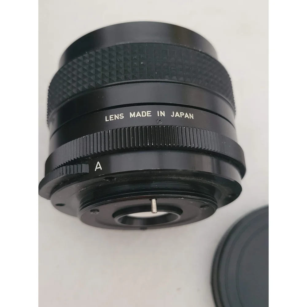 KAMERO Auto 35mm f28 Wide Angle lens with case No. 71827